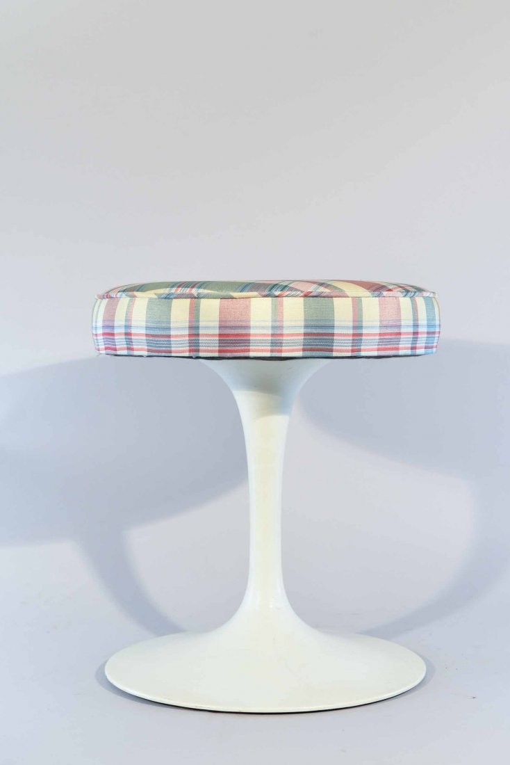 EERO SAARINEN TULIP STOOL (1 of 6)