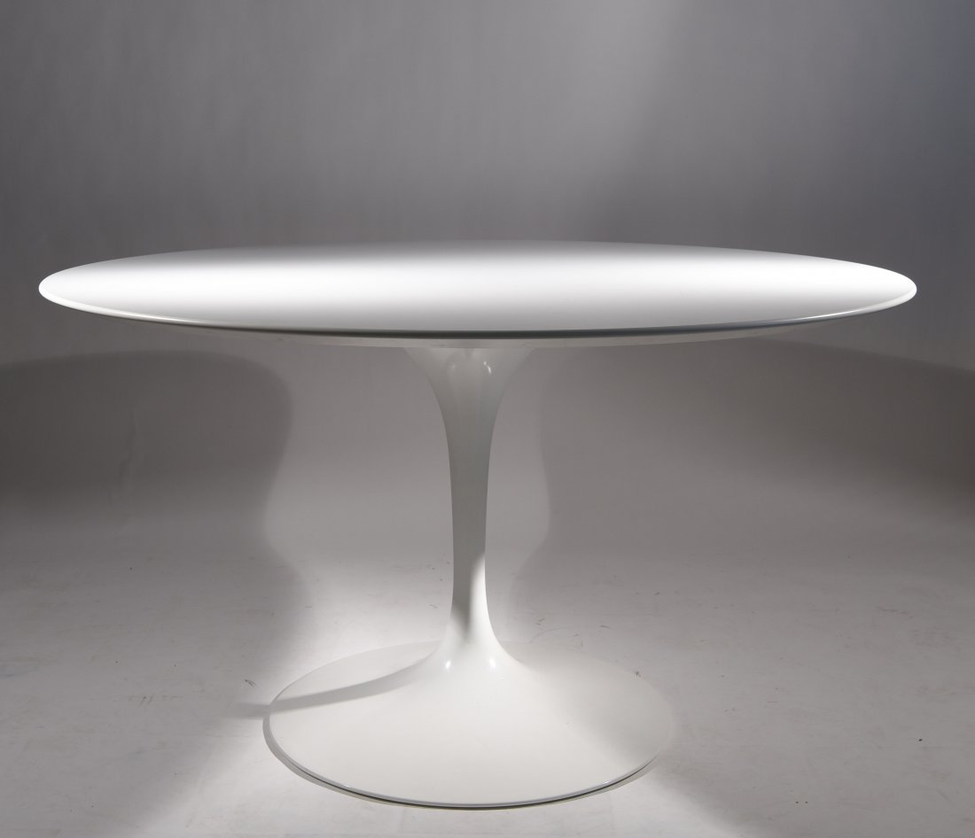 EERO SAARINEN TULIP TABLE (1 of 5)