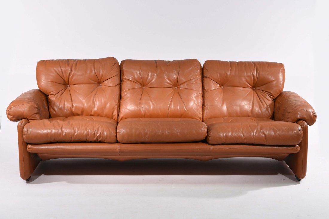TOBIA SCARPA LEATHER SOFA (1 of 9)
