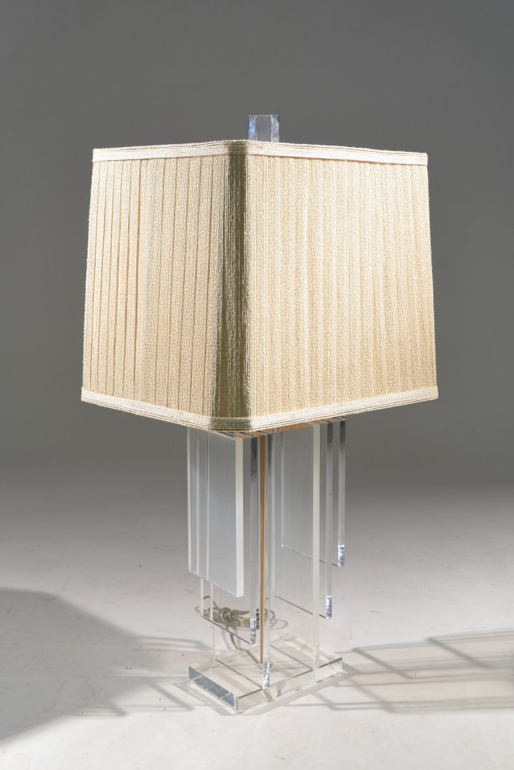 LUCITE TABLE LAMP (1 of 8)