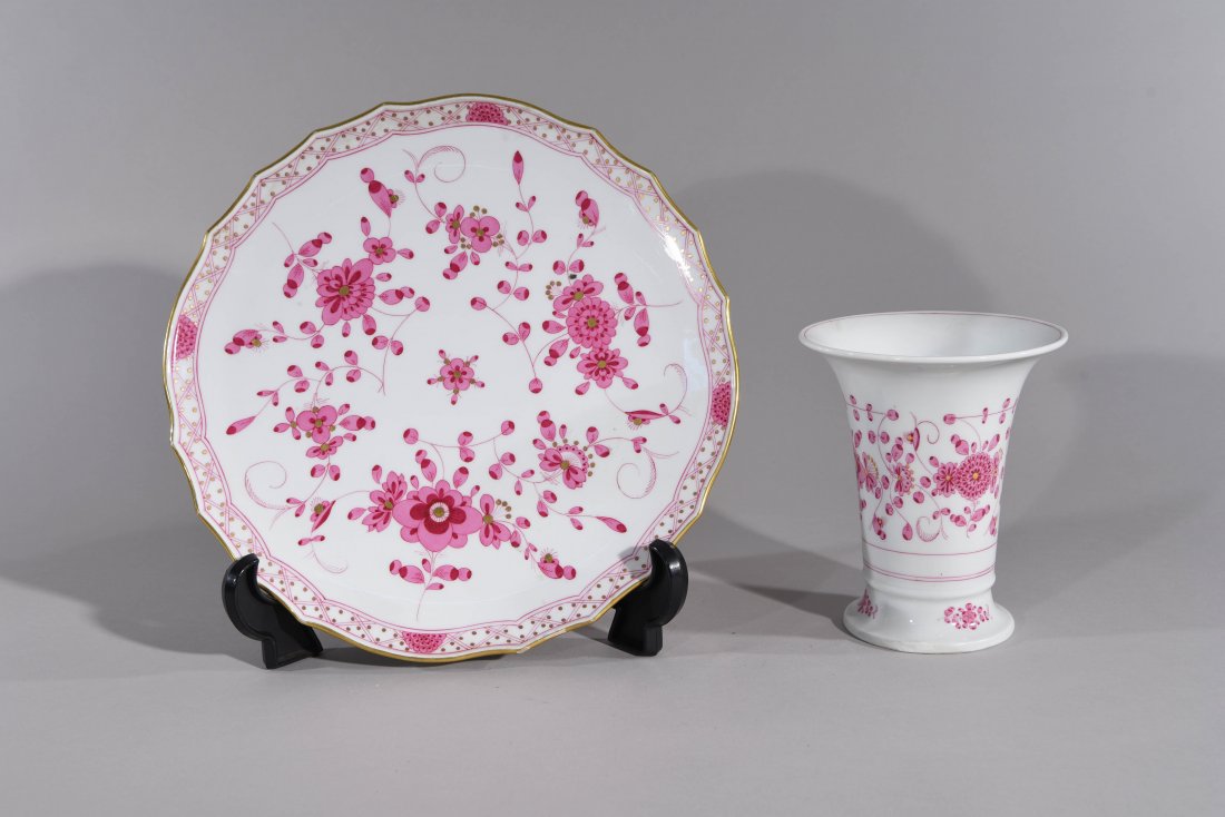 MEISSEN ART DECO PLATE - PURPLE INDIAN PATTERN (1 of 2)