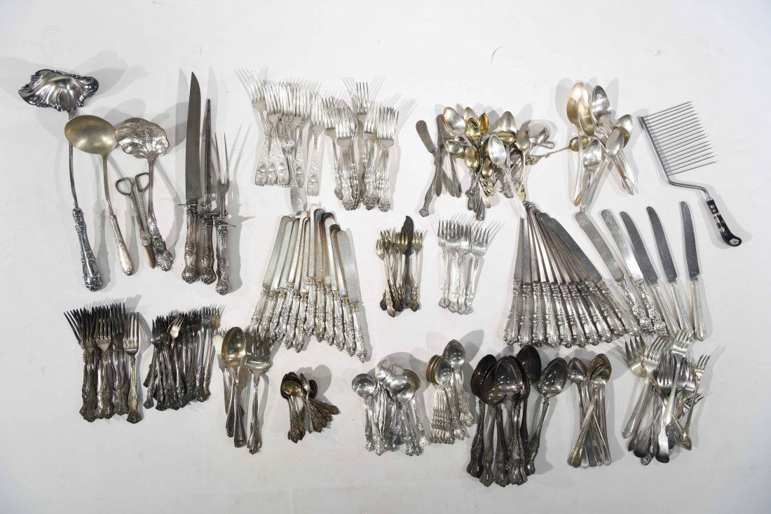 GROUPING OF SILVERPLATE FLATWARE ETC. (1 of 10)