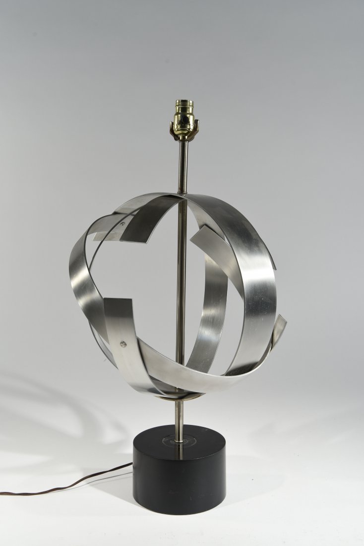 SCULPTURAL LAUREL TABLE LAMP (1 of 8)