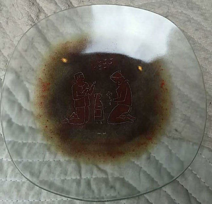 MAURICE HEATON GLASS PLATE (1 of 1)