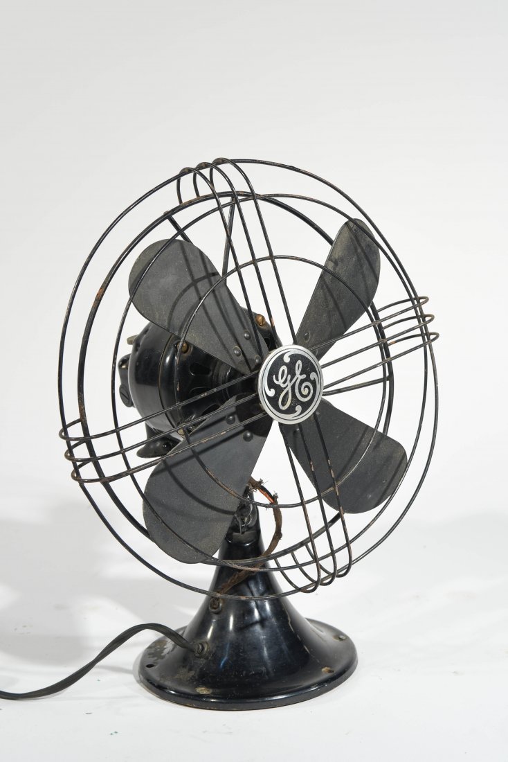 VINTAGE GENERAL ELECTRIC FAN (1 of 6)