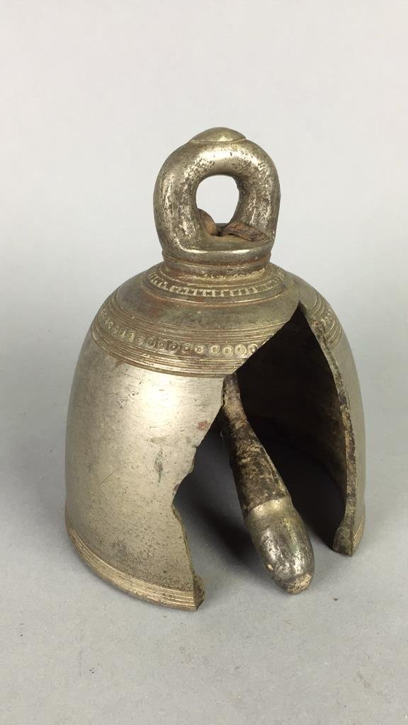 18TH C. BELL (1 of 10)