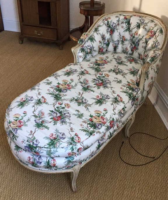 FRENCH PROVINCIAL STYLE CHAISE LOUNGE CHAIR (1 of 1)
