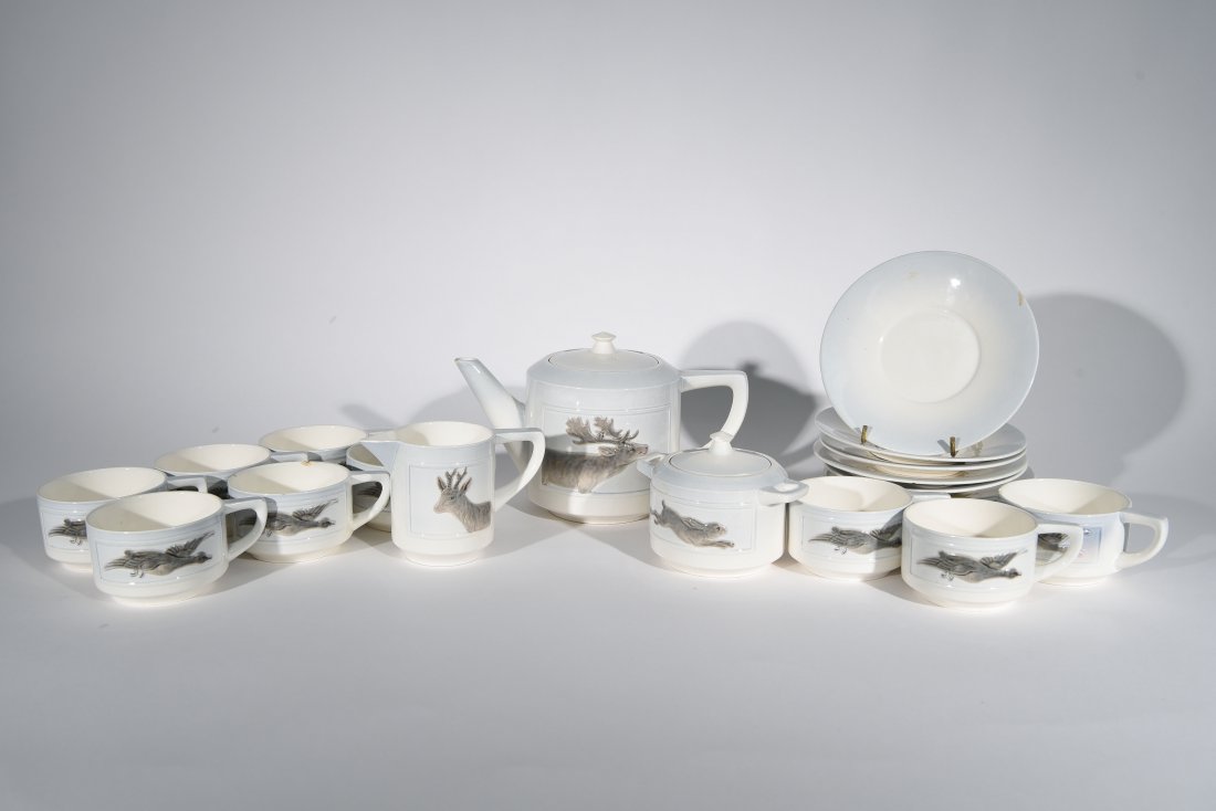 AUSTRIAN PORCELAIN TEA SET (1 of 9)