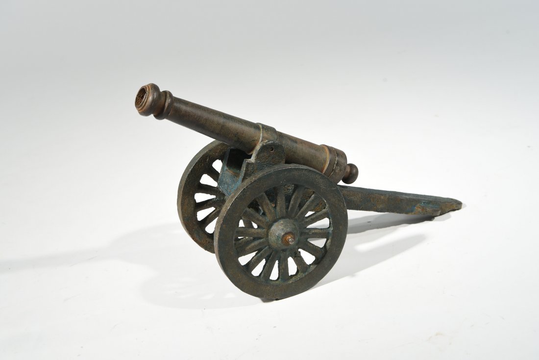 ANTIQUE MINIATURE CANNON (1 of 9)