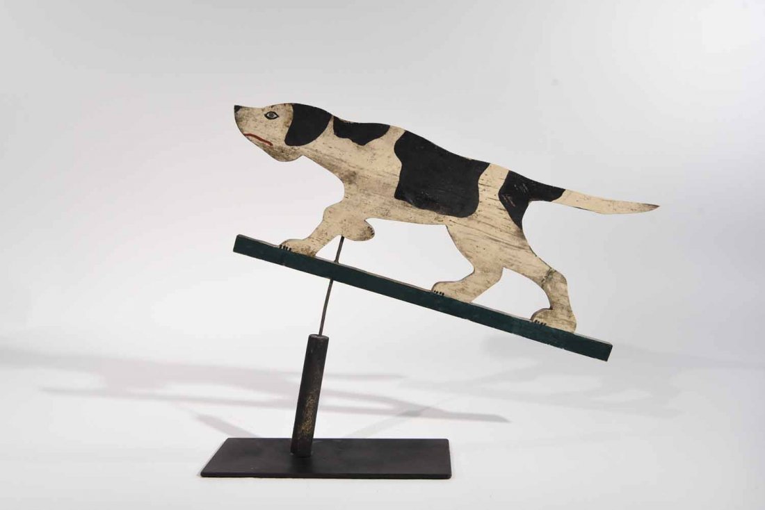 FOLK ART PAINTED WOODEN DOG (1 of 7)