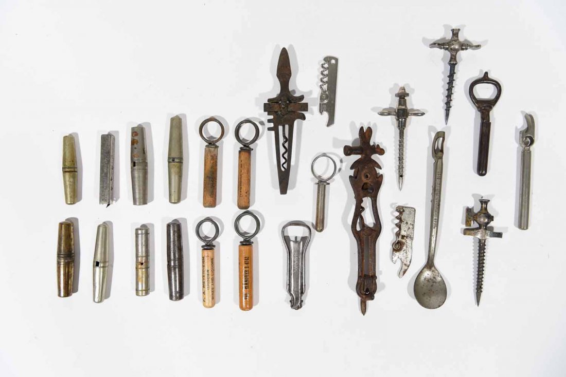 POCKET CORKSCREWS ETC GROUPING (1 of 8)