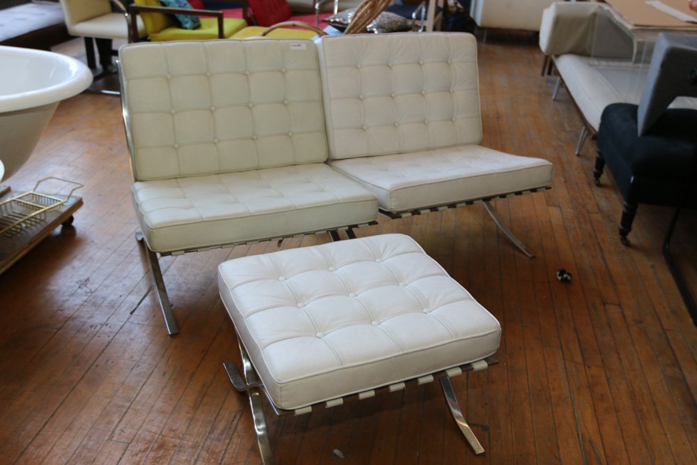 Pair of reproduction white Barcelona style chairs (1 of 6)