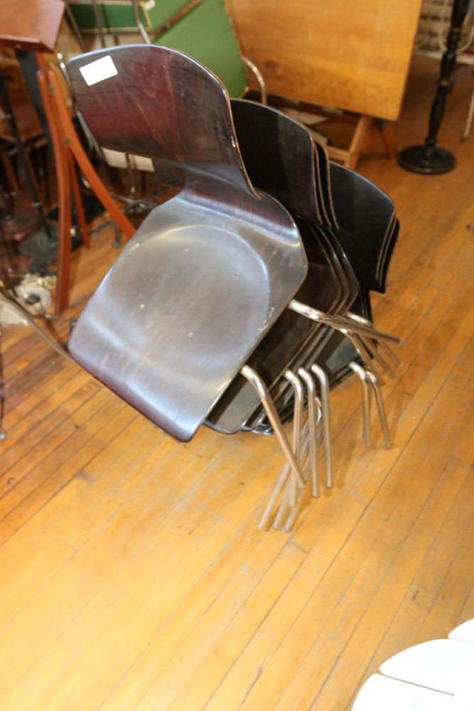 (7) Thonet bentwood chairs: (7) Thonet bentwood chairs