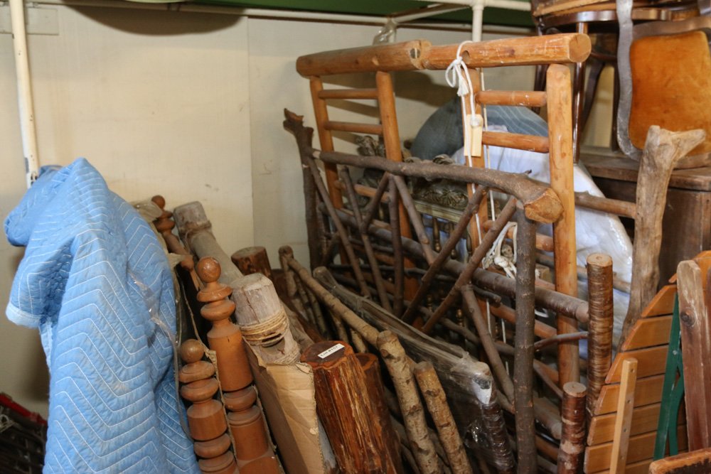 Wooden country style head boards and foot boards, (1 of 6)