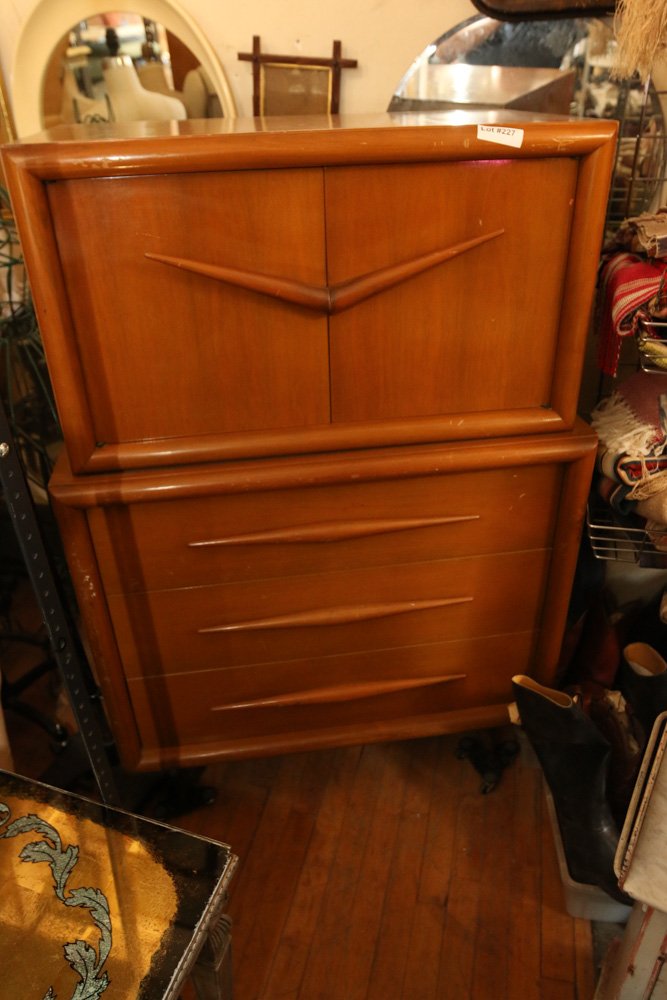 Attr. RobsJohn Gibbings bachelors chest.: Attr. RobsJohn Gibbings bachelors chest.