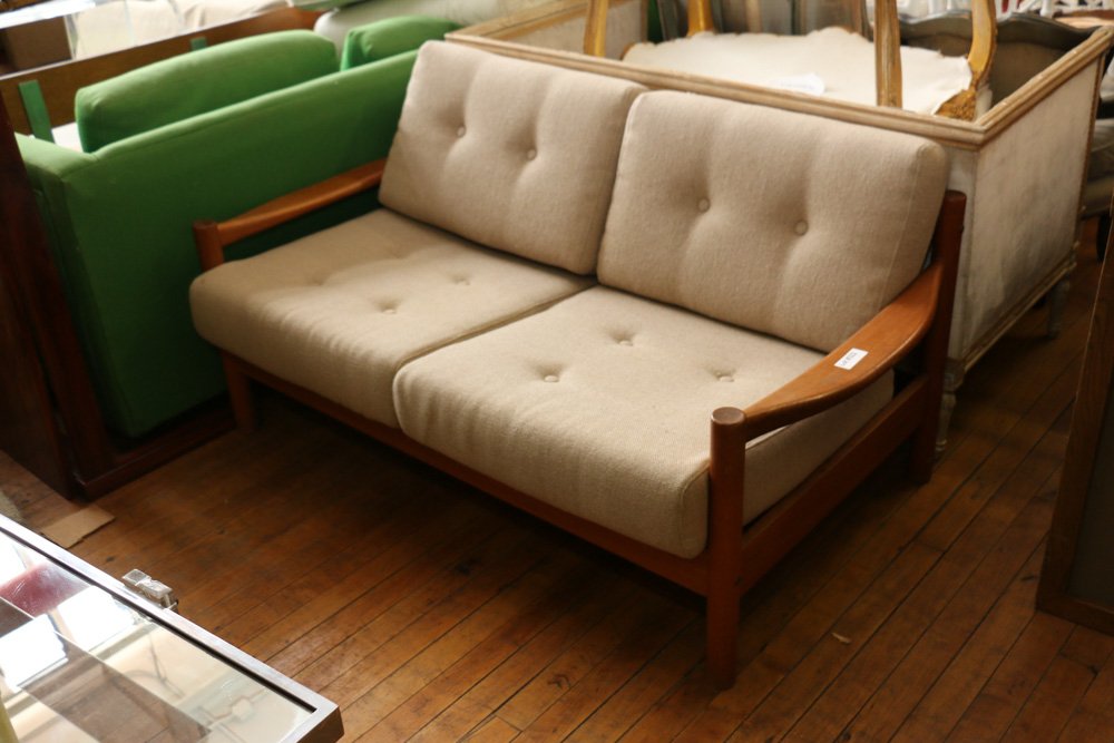 Tarm Stole-Og Mobelfabrik Danish teak loveseat (1 of 6)