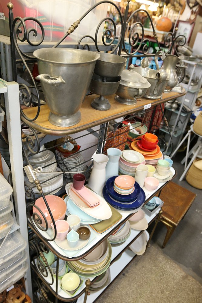 Collection of porcelain and ceramic dishware, (1 of 10)