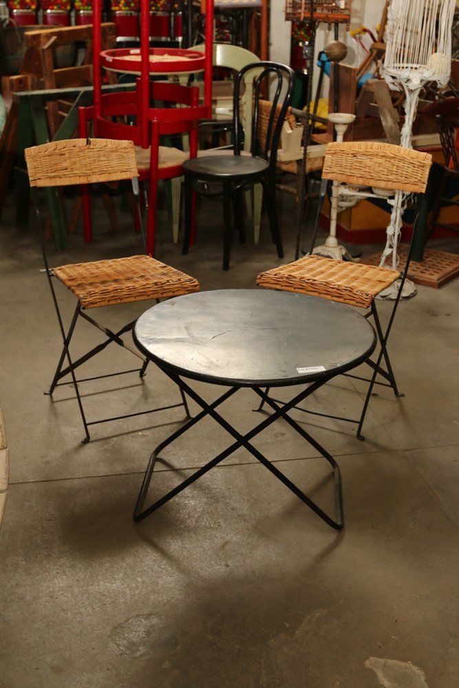 folding table and two chairs (1 of 4)