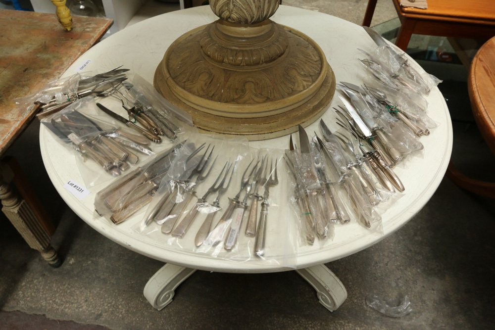 Grouping of sterling handle serving pcs. (1 of 9)