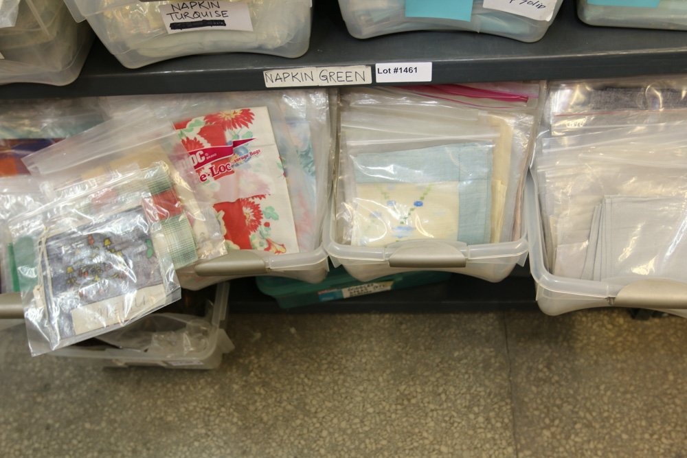 Grouping of linen napkins incl multi color, (1 of 7)