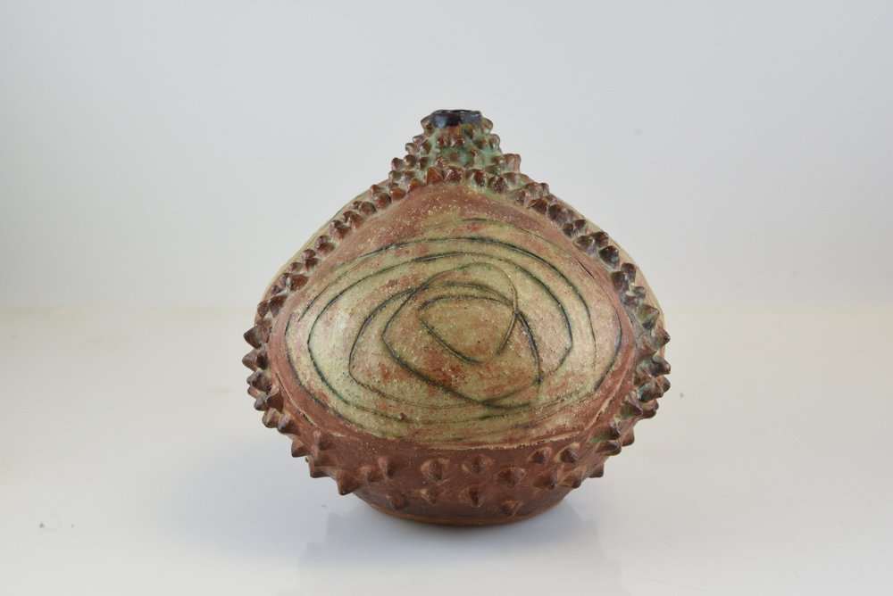 ITALIAN ART CERAMIC SIGNED "A. VOLPE" (1 of 6)