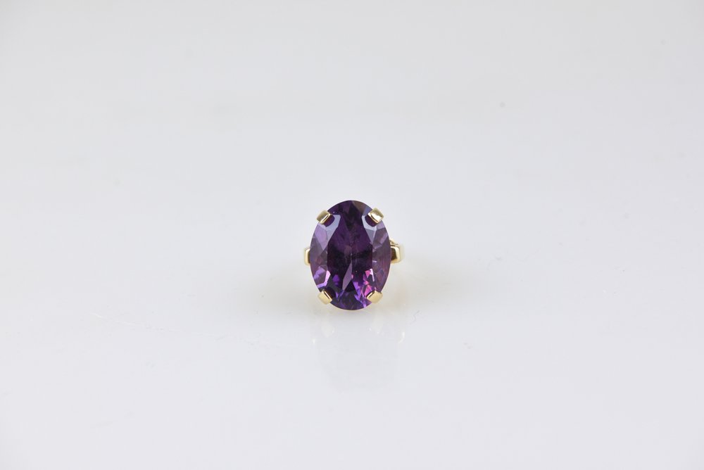 LARGE GOLD & AMETHYST COCKTAIL RING (1 of 7)