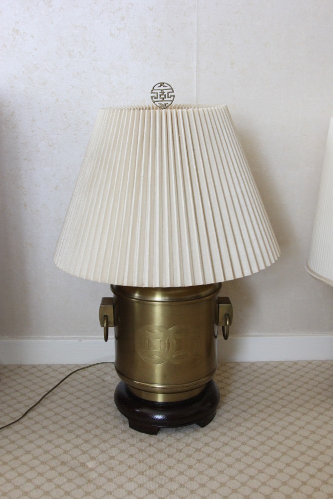 TWO ASIAN STYLE BRASS LAMPS (1 of 6)