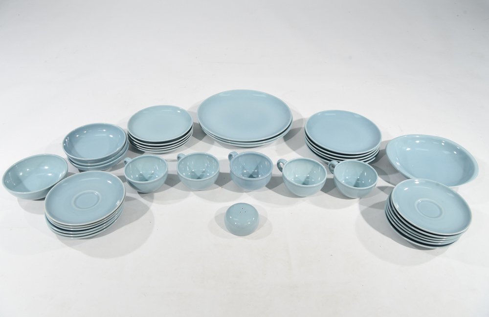 36 PIECE LOT RUSSEL WRIGHT IROQUOIS BLUE (1 of 10)