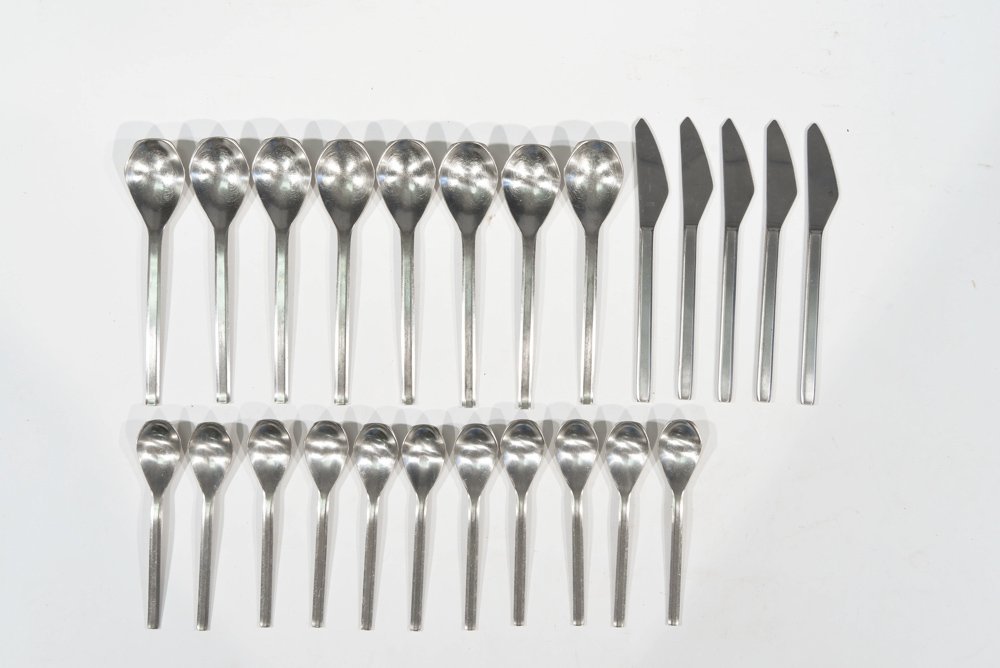 AUSTRIAN MODERNIST AMBOSS FLATWARE HELMUT ADLER (1 of 5)