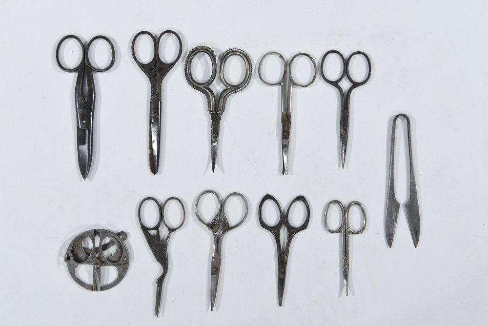 ANTIQUE SCISSOR COLLECTION OF 11 (1 of 6)