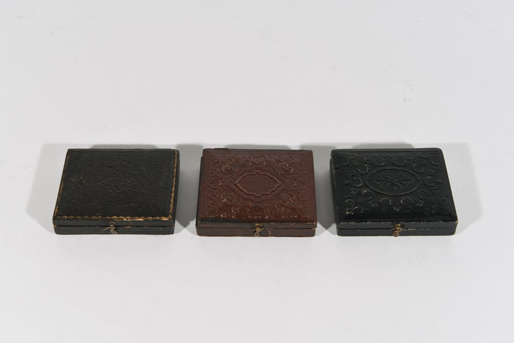 THREE DAGUERREOTYPE CASES WITH DRIED FLOWERS (1 of 8)