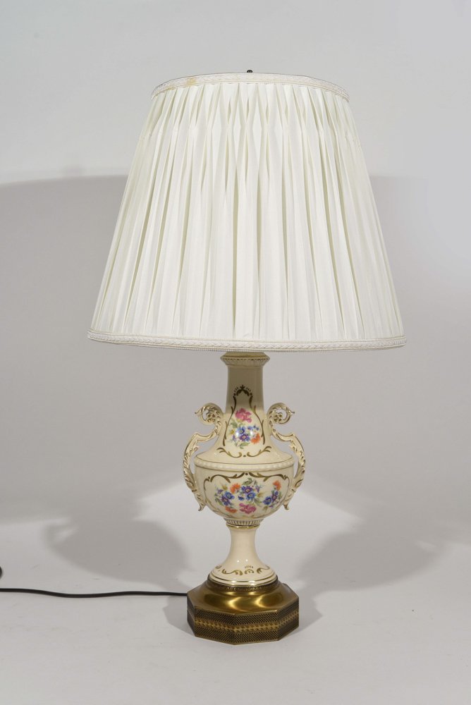 GERMAN PORCELAIN LAMP (1 of 7)