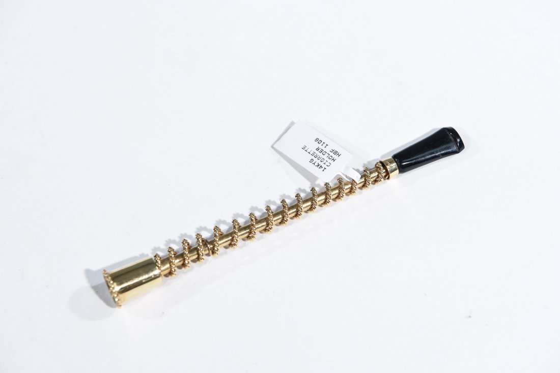 14K GOLD CIGARETTE HOLDER (1 of 3)
