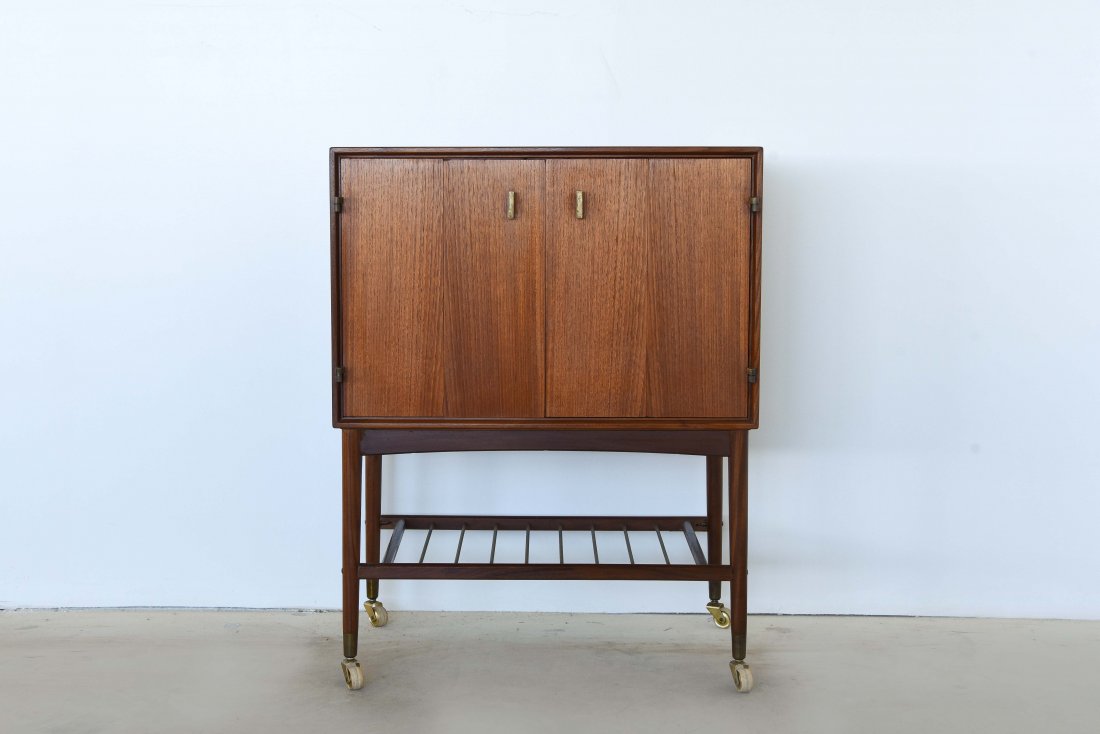 DANISH ROLLING TV/BAR CABINET (1 of 8)