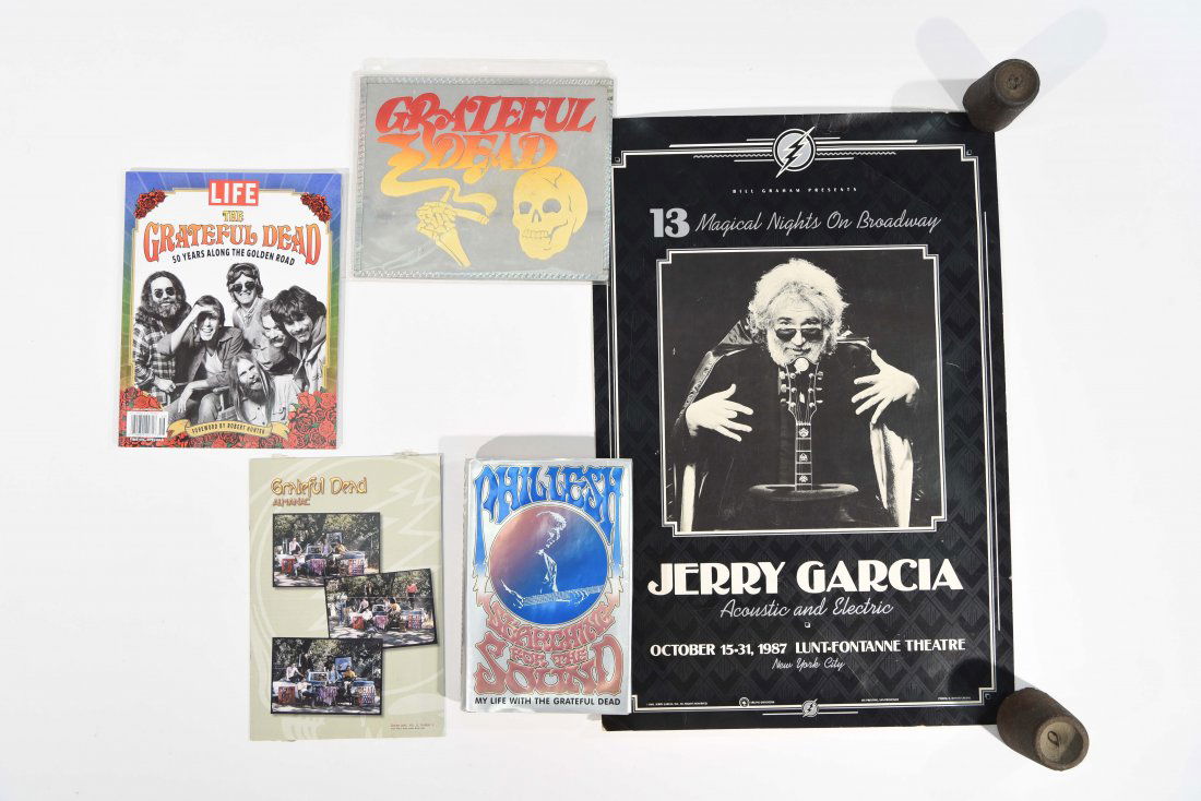 GRATEFUL DEAD MEMORABILIA COLLECTION (1 of 9)