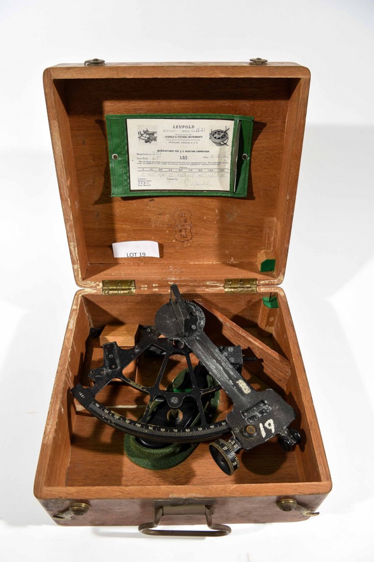 U.S. NAVY LEOPOLD AND STEVENS CO COMPOSITE SEXTANT: May be missing parts. H 5.75" x W 11.25" x D 10.75"
