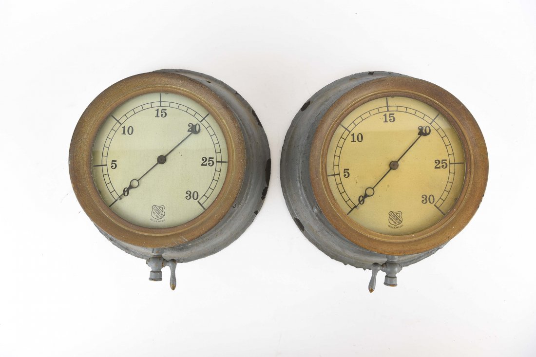 (2) LARGE SHIP'S BRASS PRESSURE GAUGES (1 of 6)
