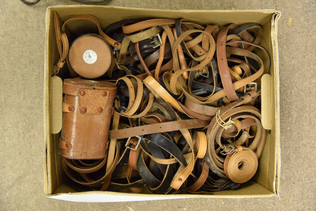 GROUPING OF LEATHER OPTIC CASES & STRAPS (1 of 4)