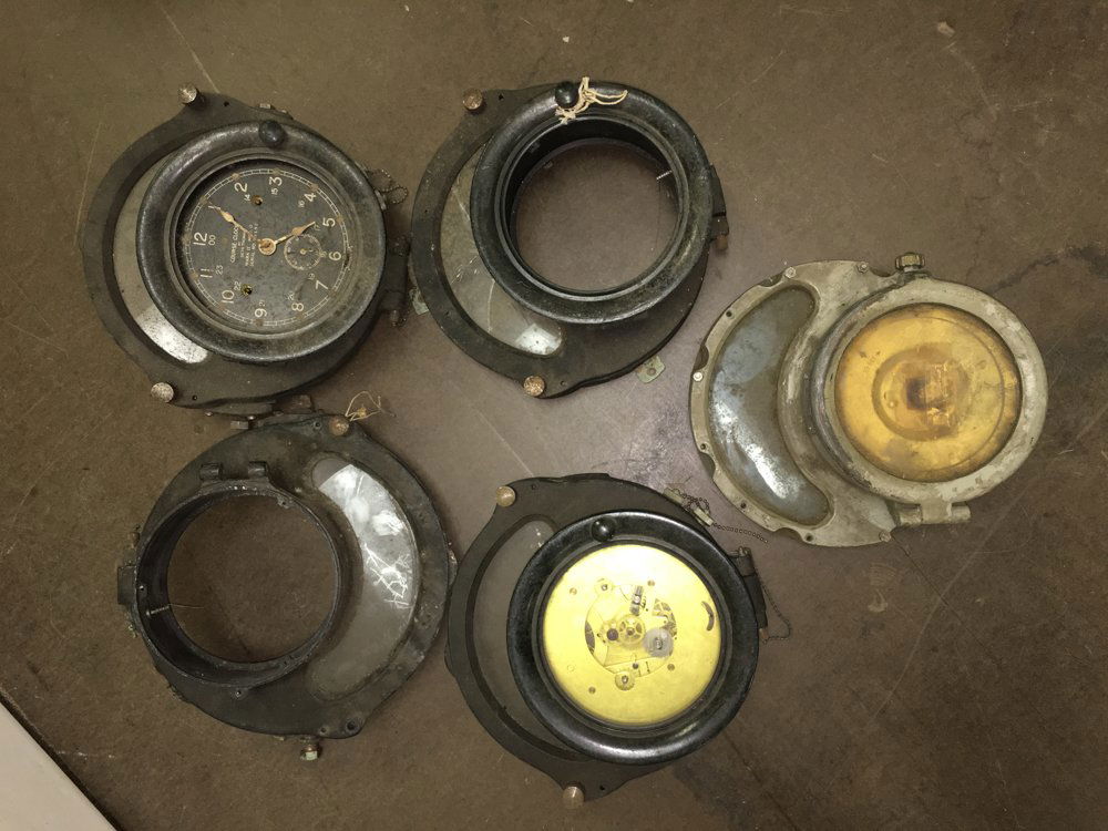 GROUPING OF U.S. NAVY SETH THOMAS COURSE CLOCKS (1 of 3)