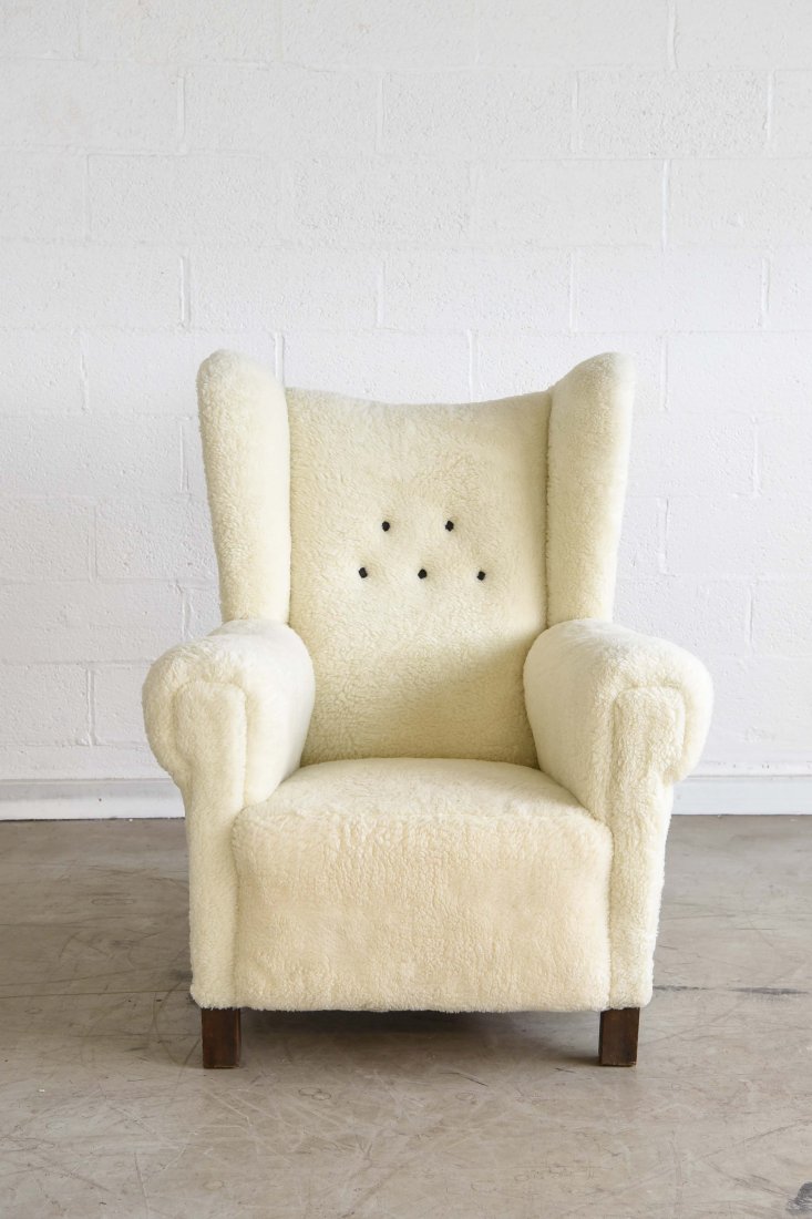LASSEN STYLE FAUX WOOL WINGBACK CHAIR: Dimensions: H 44.75" x W 35" x D 33" Condition: Nothing to note