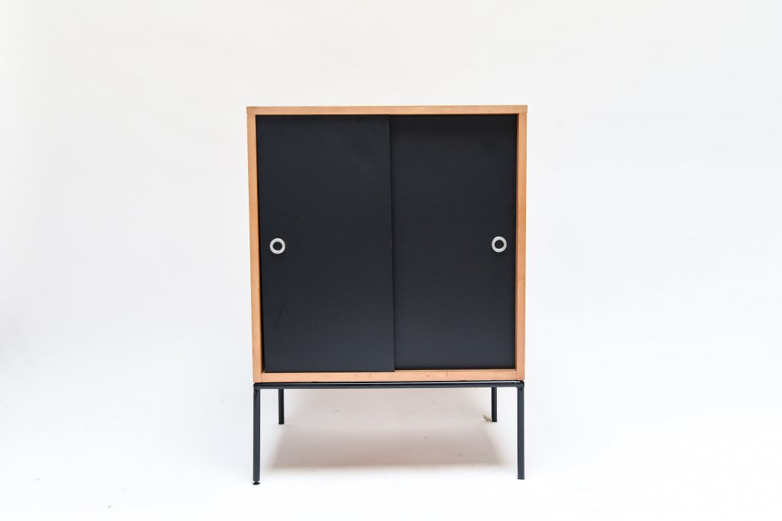 PAUL MCCOBB SLIDING DOOR CABINET: Dimensions: H 33" x W 24" x D 18" Condition: Some light marks