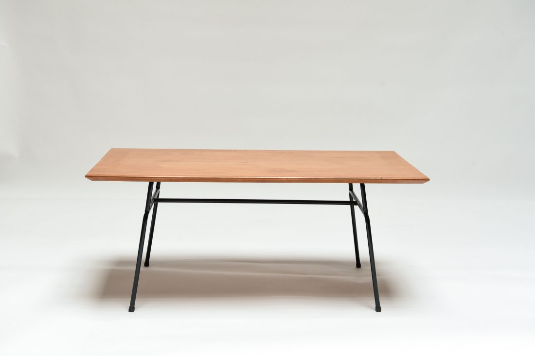 PAUL MCCOBB COFFEE TABLE: Dimensions: H 15" x W 36" x D 18" Condition: Nothing to note