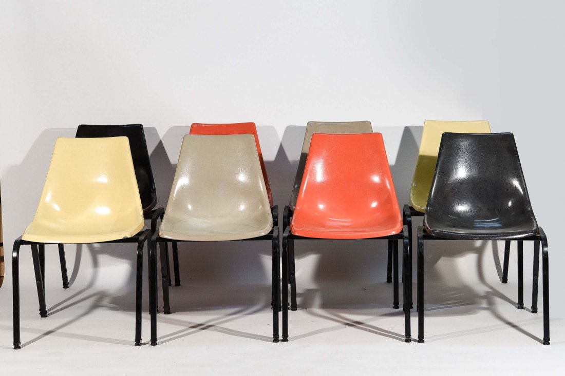 (8) EAMES SYLE STACKING FIBERGLASS CHAIRS (1 of 10)
