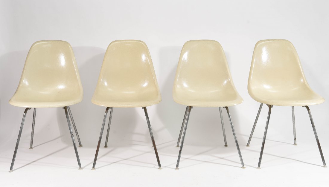 (4) EAMES FOR HERMAN MILLER FIBERGLASS CHAIRS (1 of 8)
