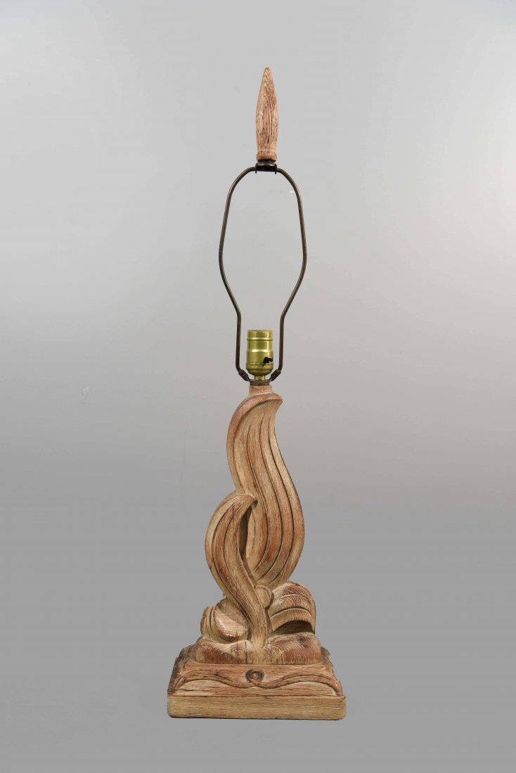 HEIFETZ STYLE CARVED WOOD TABLE LAMP (1 of 6)