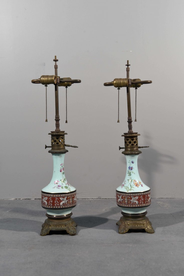 (2) ANTIQUE ELECTRIFIED CERAMIC OIL LAMPS (1 of 7)