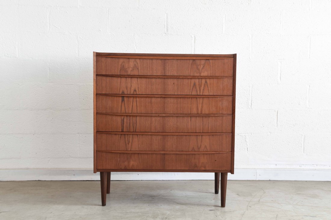 DANISH TEAK 6 DRAWER CHEST (1 of 8)