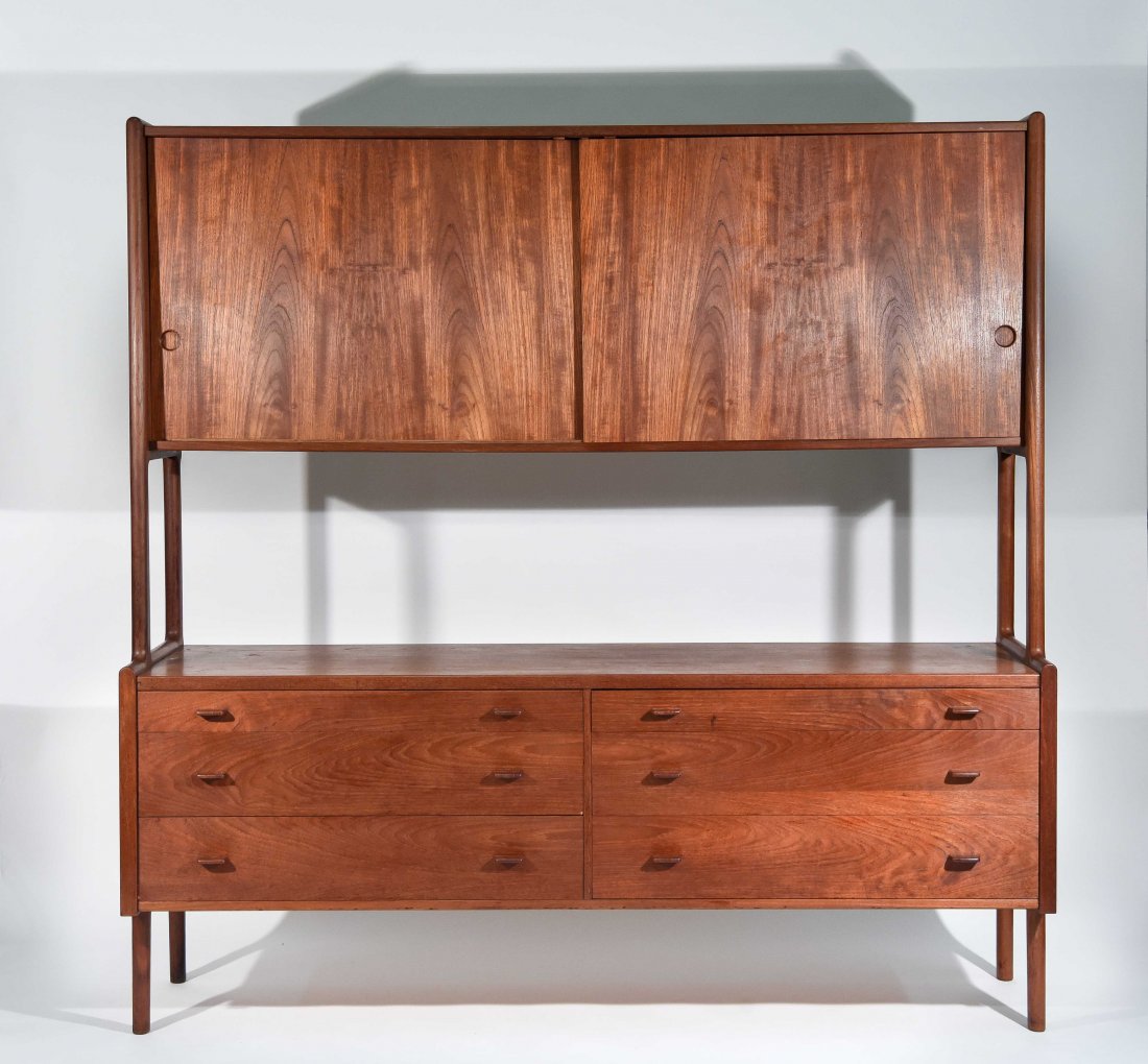 HANS WEGNER DANISH SIDEBOARD CABINET (1 of 10)