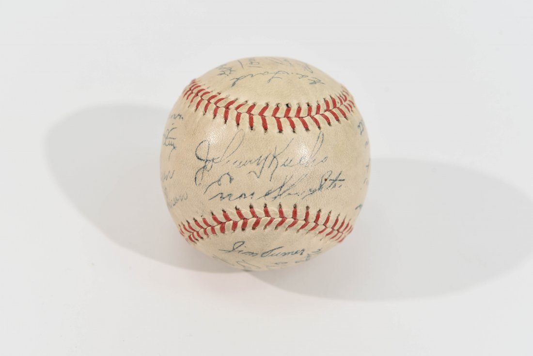1957/58 SIGNED YANKEES BASEBALL: Including: Casey Stengel, Mickey Mantel, Don Larsen, Elston Howard, Art Ditmar, Jim Turner, Johnny Kucks, Tony Kubek, Ed Whitey Ford, Bob Richardson, Hank Bauer, Tom Sturdivant, Norm Siebern, Frank Cr