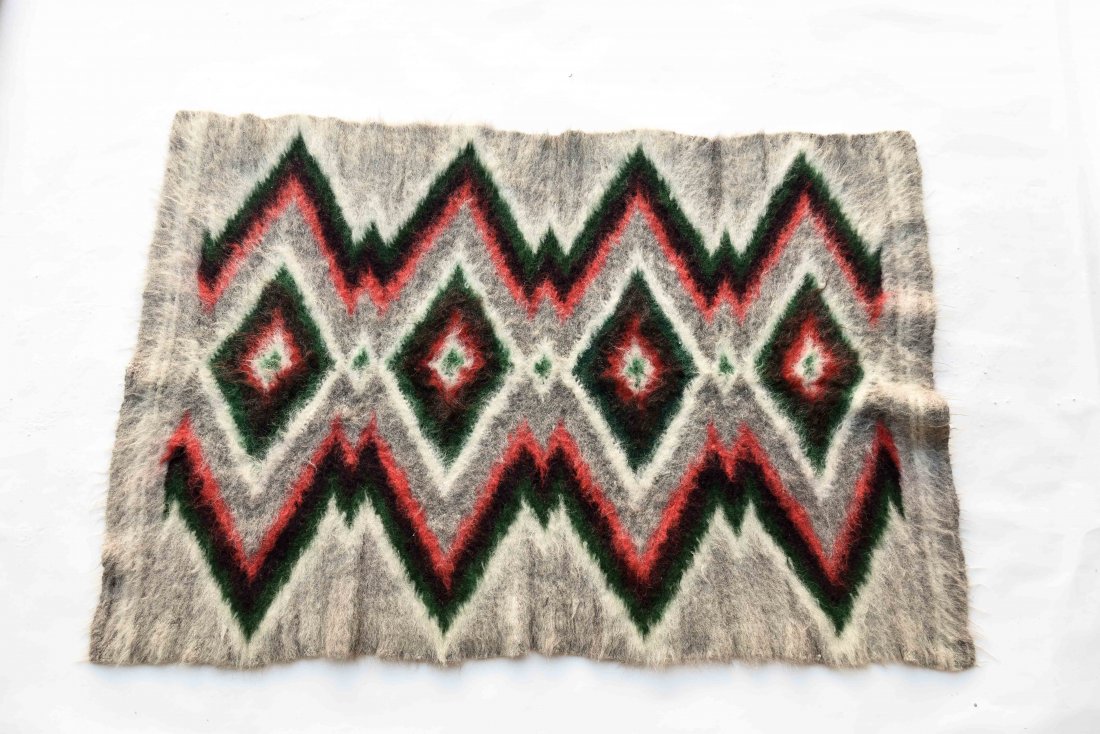 UKRAINIAN LONG HAIR CARPET: Lykkey Dimensions: L 80"x W 55" Condition: Nothing to note.
